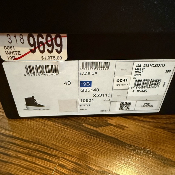 Chanel White Women's Boots Size 40 - Picture 10 of 10